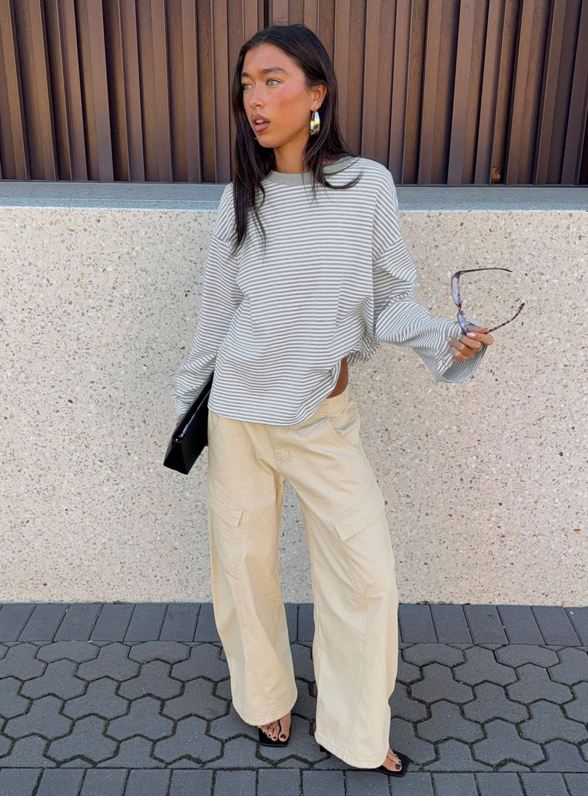 Selective Memory Low Rise Wide Leg Cargo Pants Cream