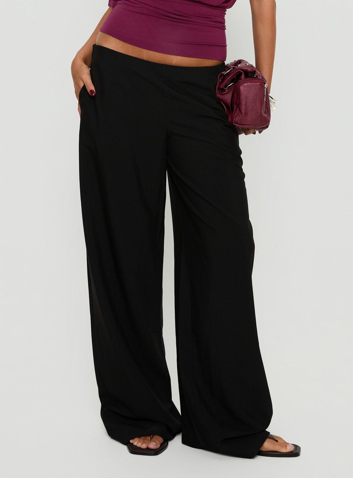 Khane Low Rise Wide Leg Pant Black