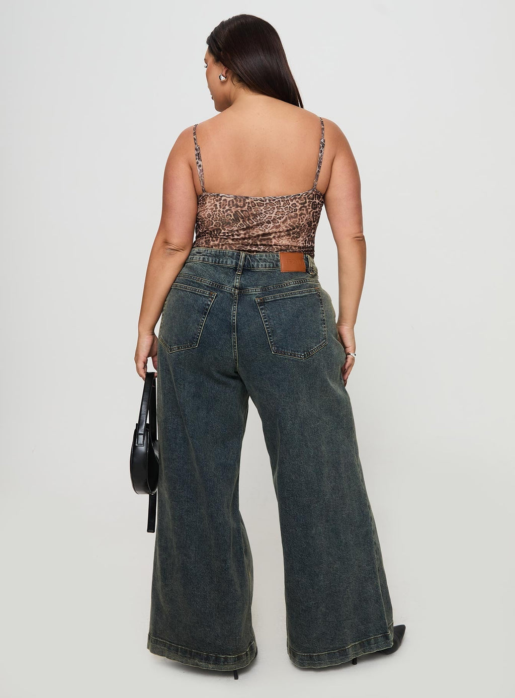 Ziggie Low Rise Baggy Jeans Antique Wash Curve