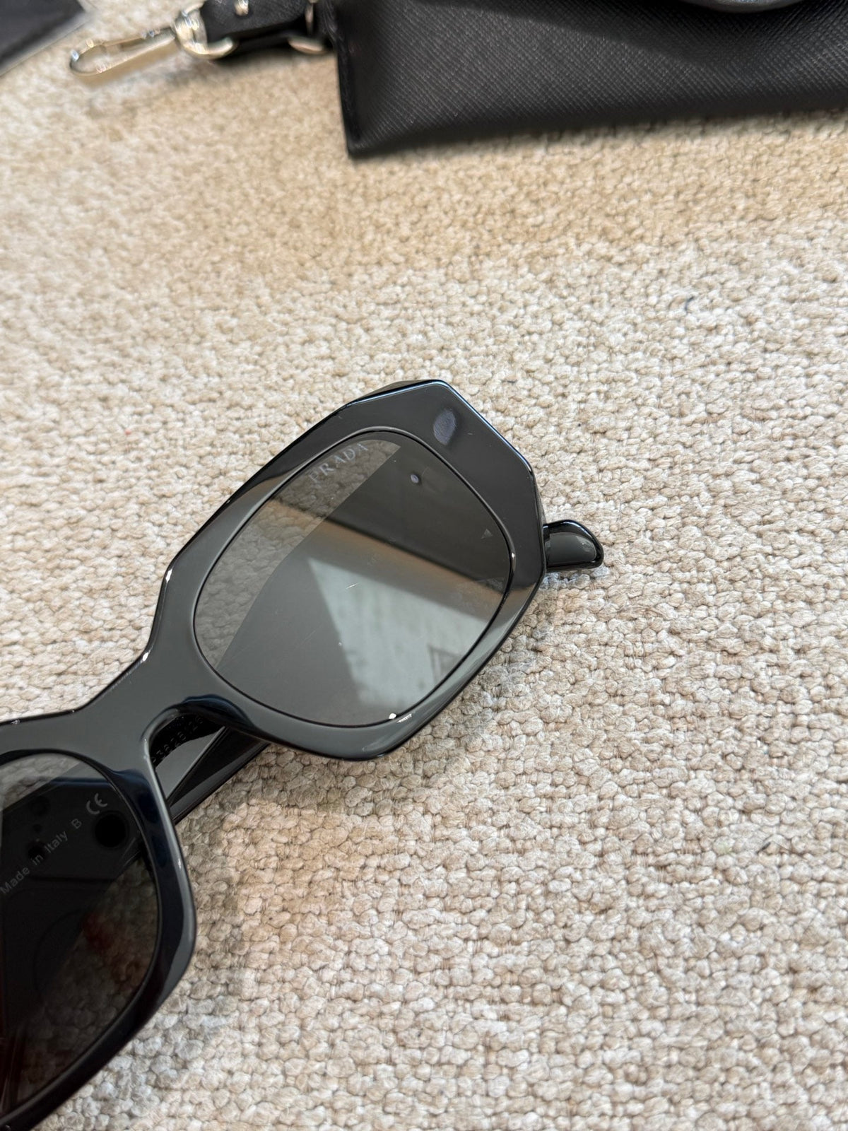 Symbole Sunglasses