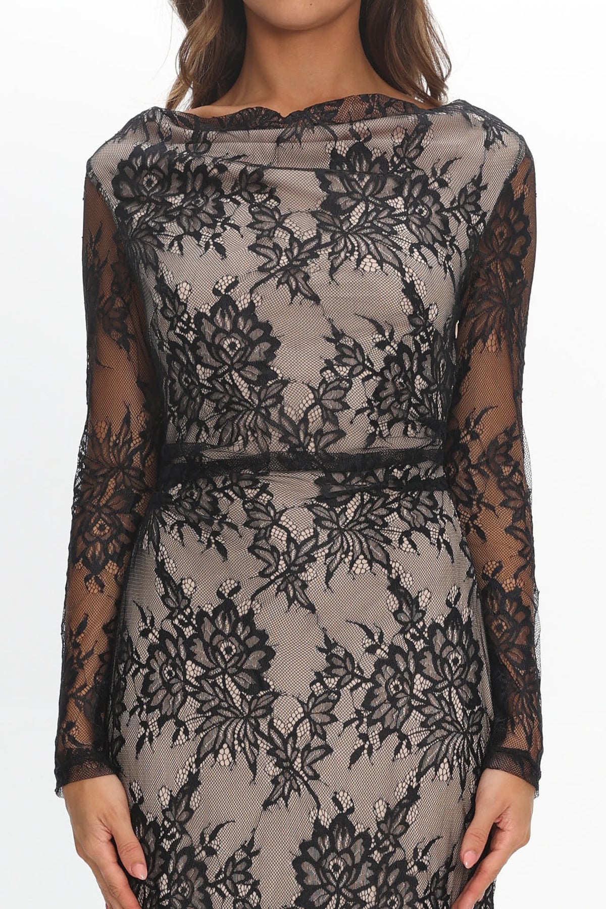 Loveland Off-Shoulder Lace Maxi Dress Black