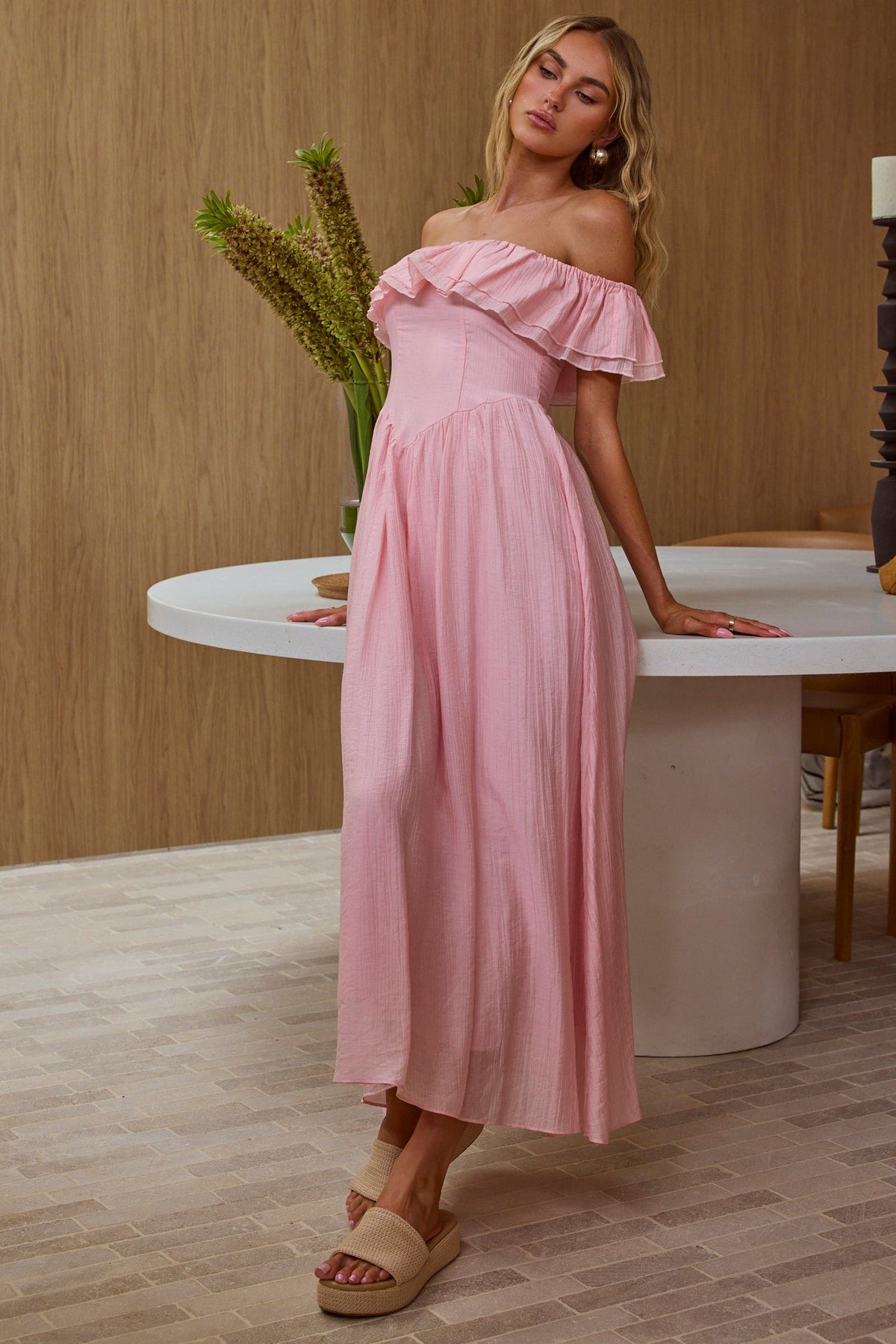 Serinah Basque Waist Off-Shoulder Maxi Dress Pink