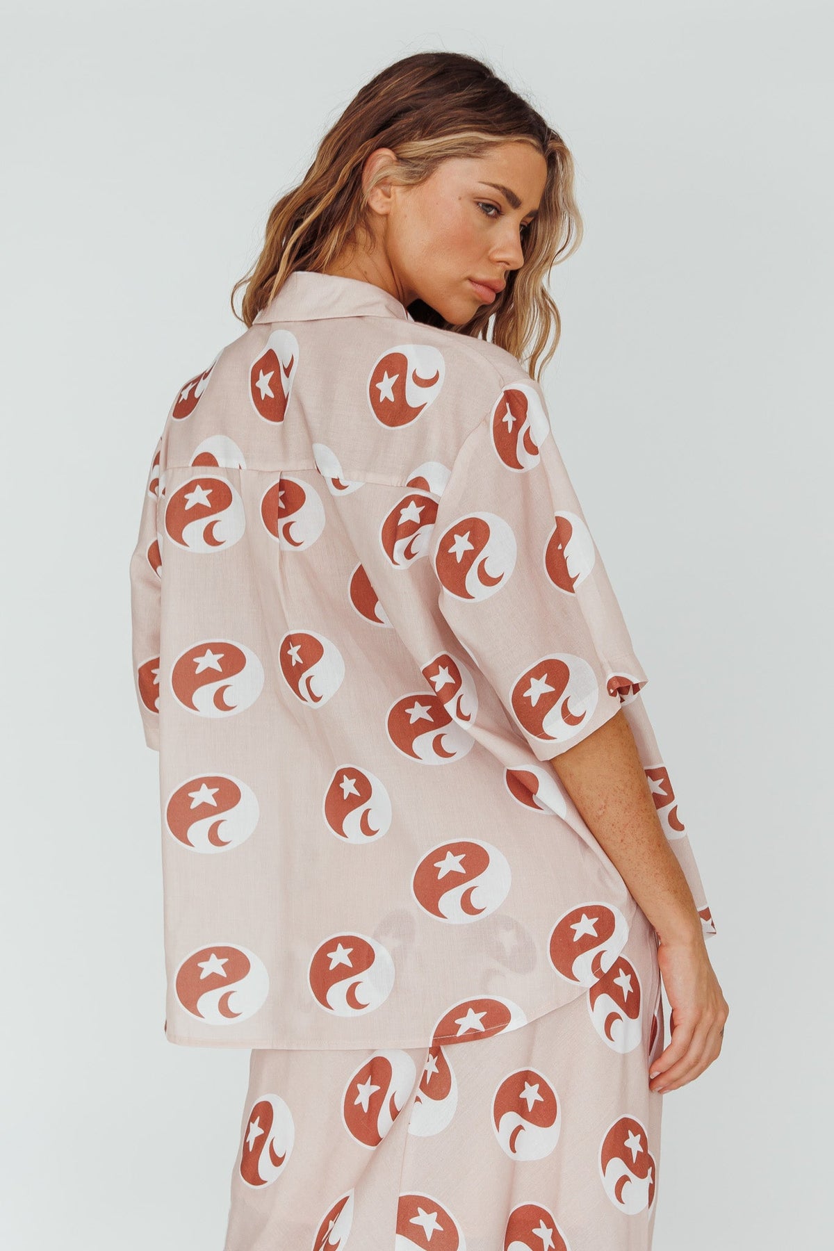 Just A Hunch Button Shirt Yin Yang Rose
