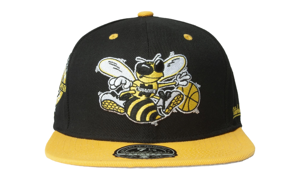 NBA Hardwood Classics Yellow Toe Fitted Cap Charlotte Hornets - Black / Yellow 6HSFSH21501 CHOBKYW