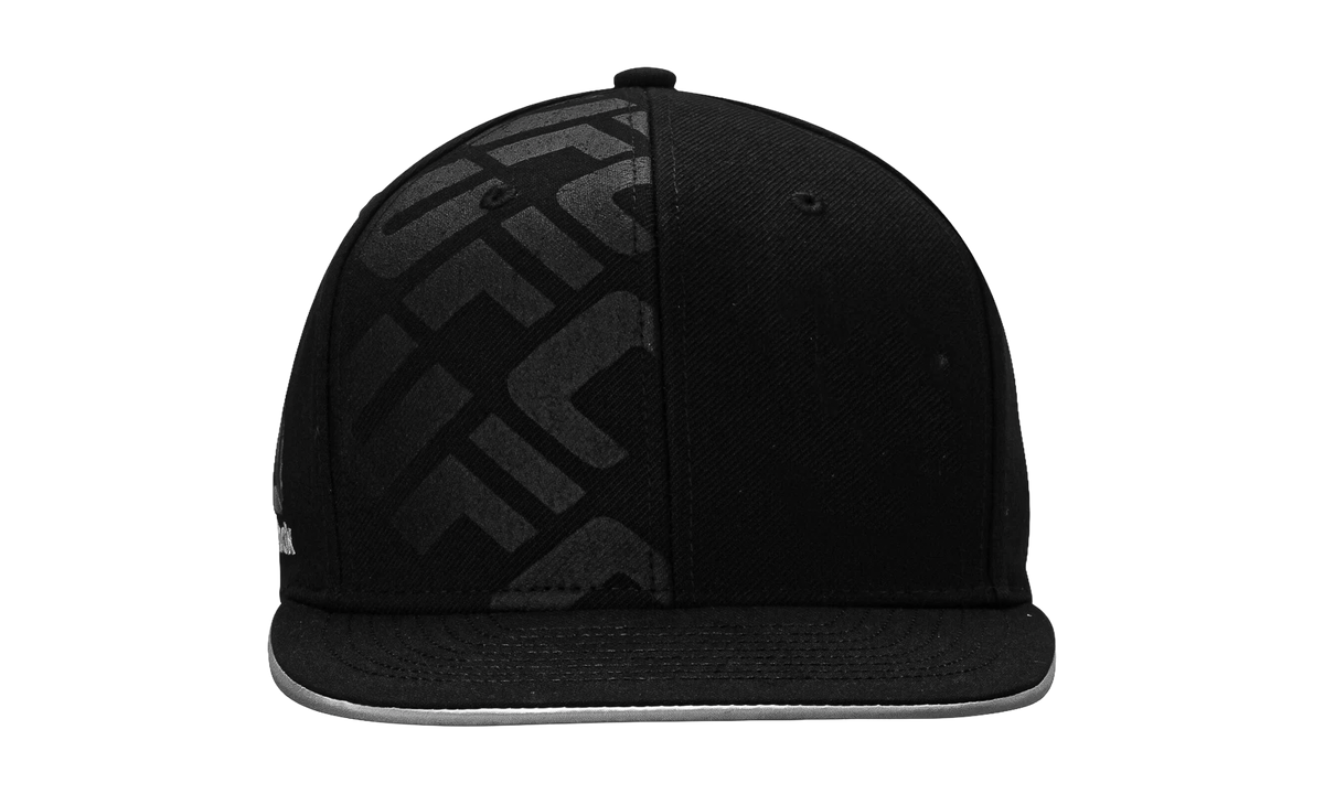 UFC Snapback Hat Black / Light Grey VR56Z 018 UUFC