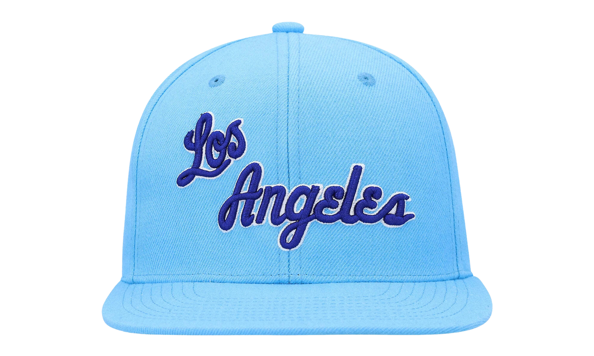 NBA Hardwood Classics Team Ground 2.0 Fitted Cap Los Angeles Lakers - Blue HHSF3259 LALYYPPPBLUE